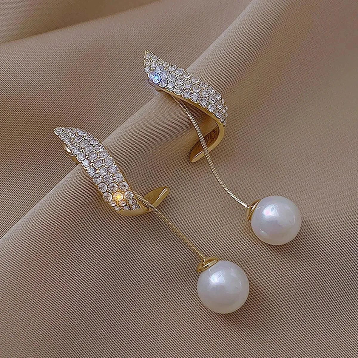 Contemporary Irregular Pearl & Metal Stud Earrings 2024