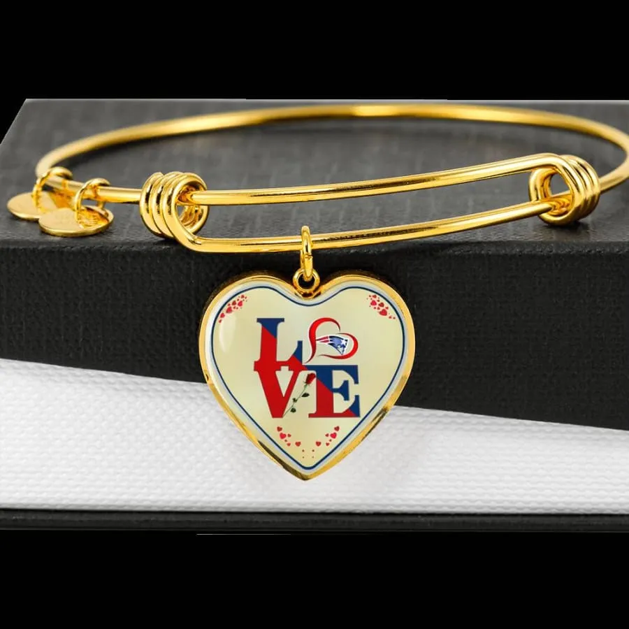 Luxury "Love Patriots" Bracelet|NFL New England Patriots Engraved Jewelry (Stainless/Gold)