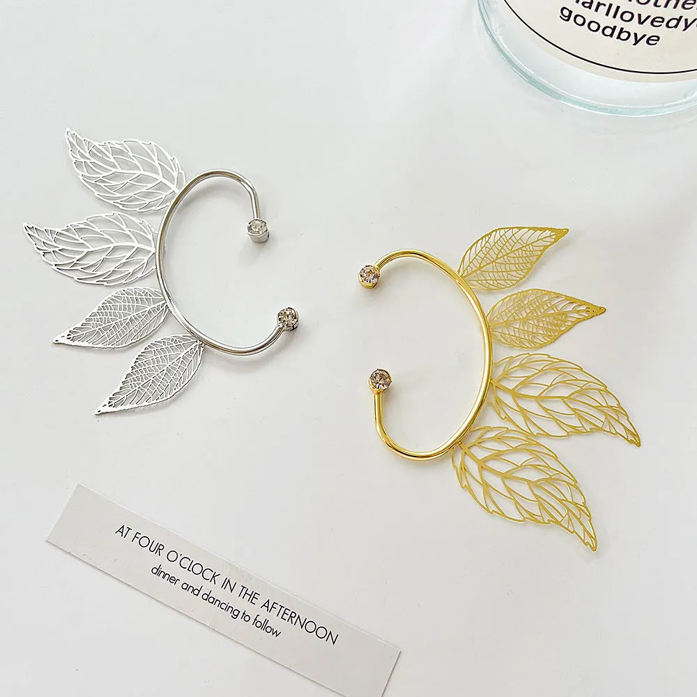 Minimalist and fashionable sparkling diamond hollowed out leaf ear loop