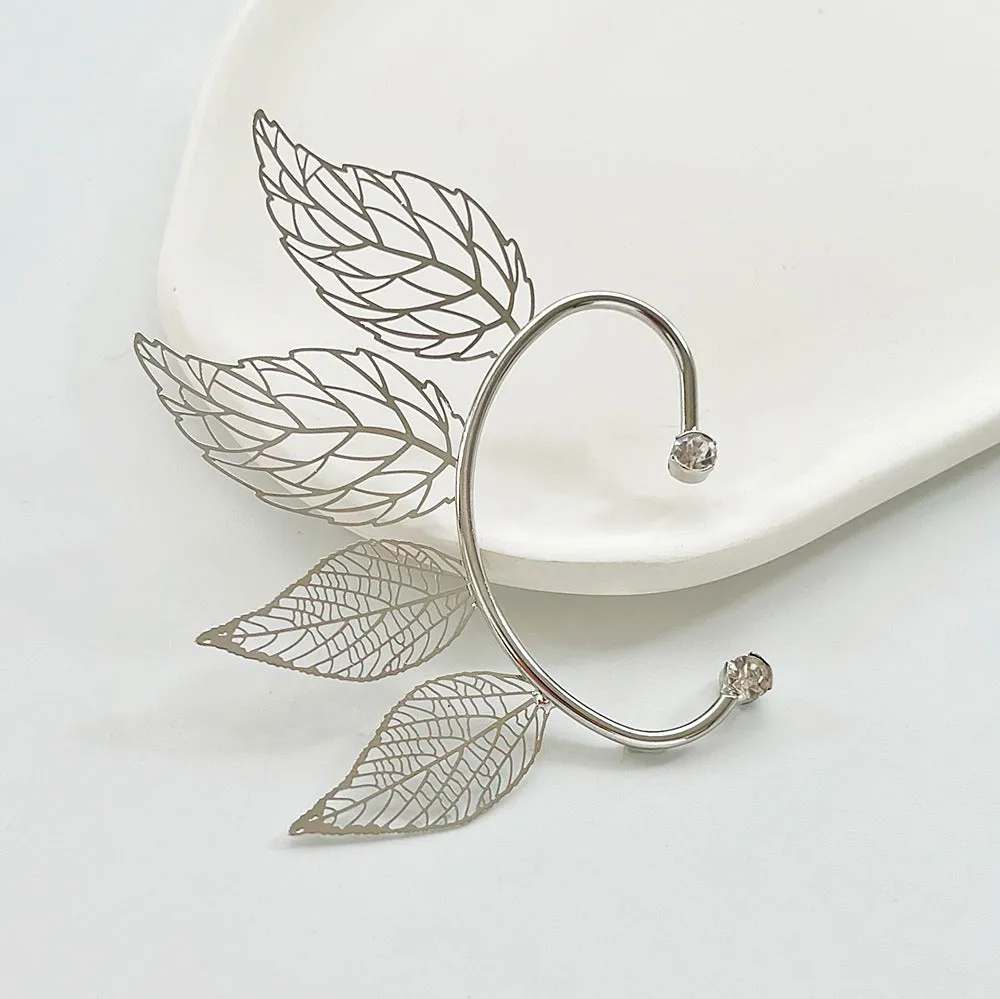 Minimalist and fashionable sparkling diamond hollowed out leaf ear loop