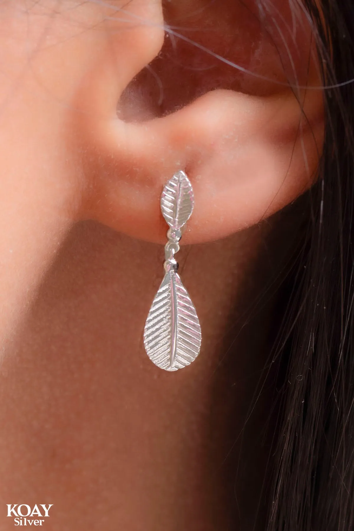 Plain Two Feathers Earring