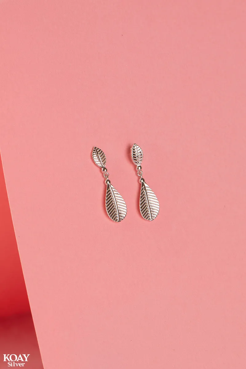 Plain Two Feathers Earring